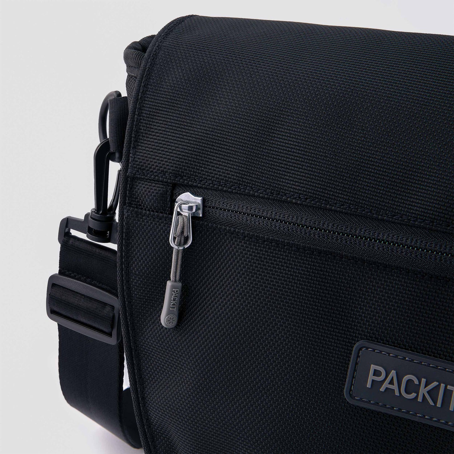 freezable-brooklyn-crossbody-u2 freezable-brooklyn-crossbody-black-ecofreeze-plus-zoom-zipper-pull.jpg