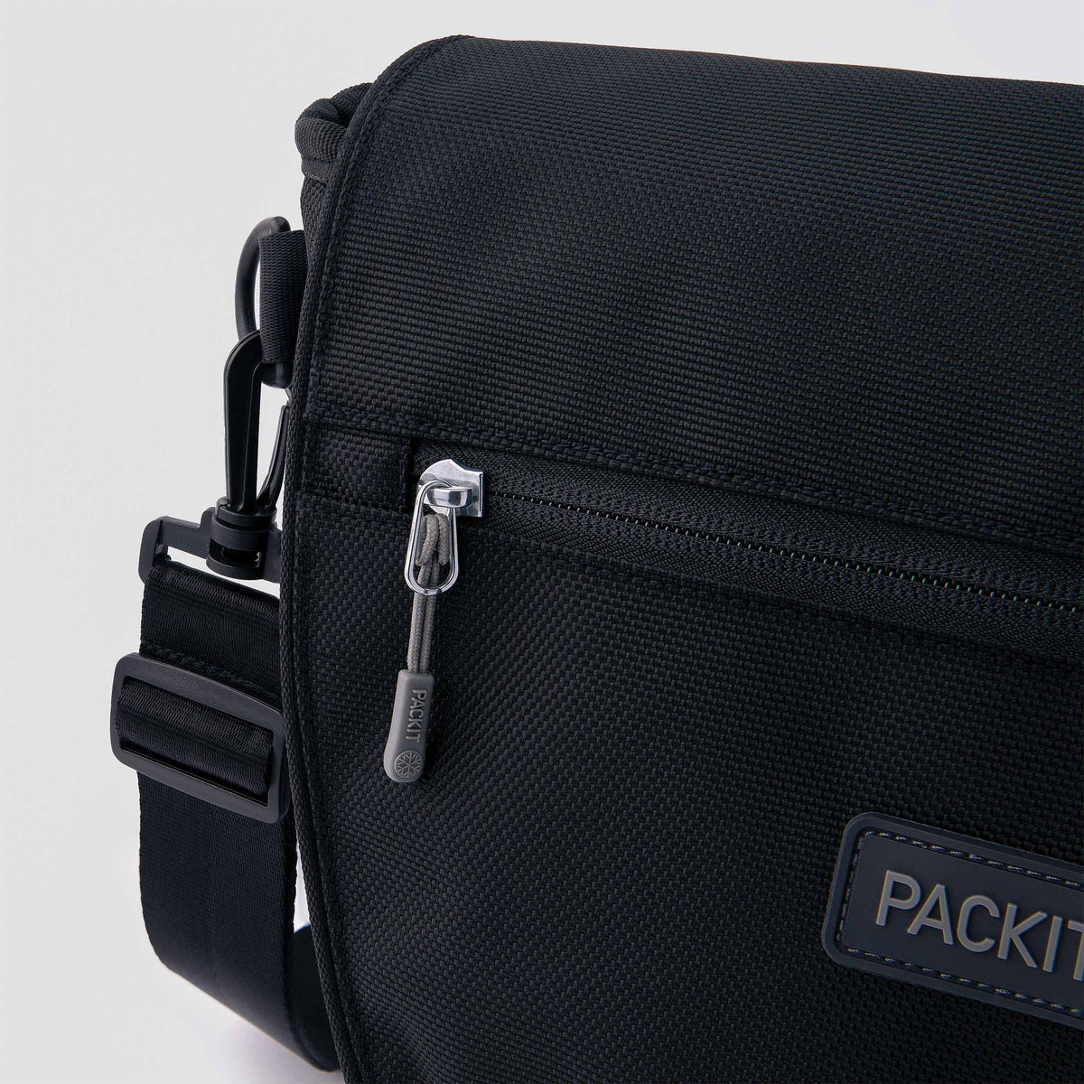 freezable-brooklyn-crossbody-u2 freezable-brooklyn-crossbody-black-ecofreeze-plus-zoom-zipper-pull.jpg