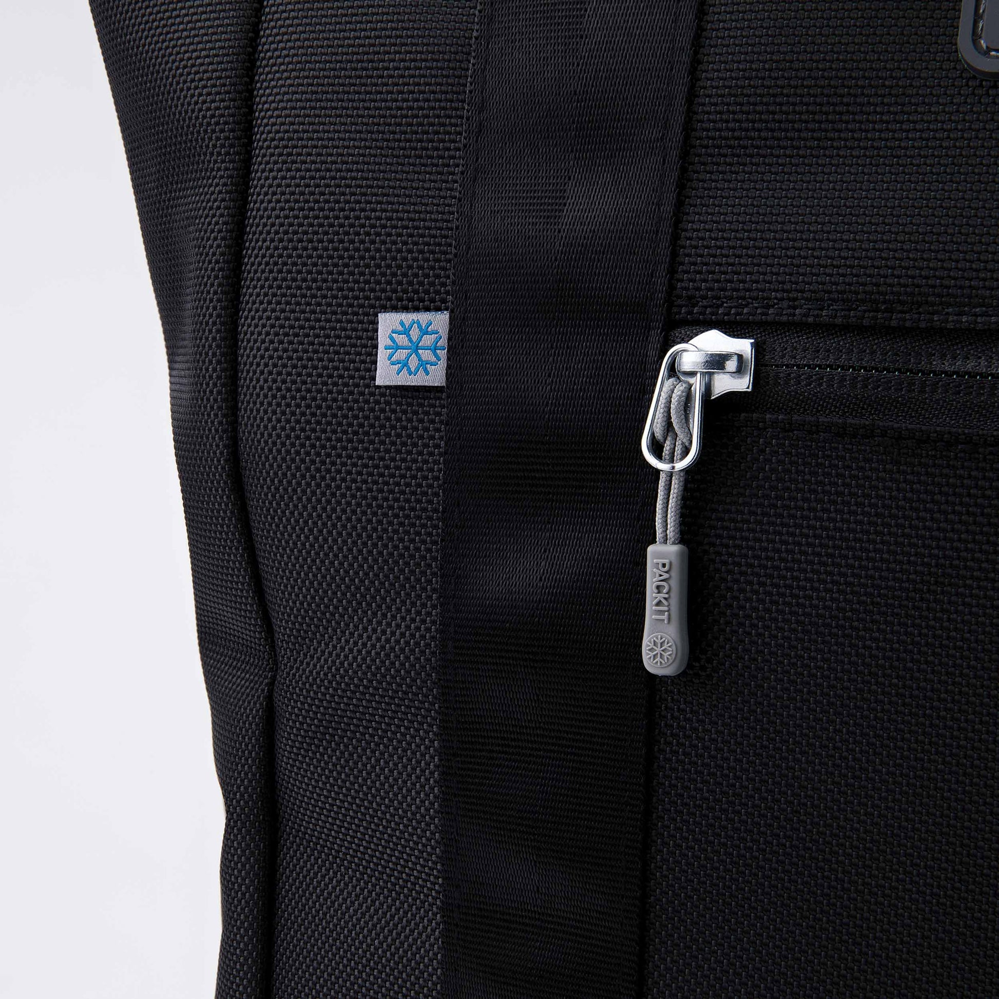 freezable-carry-tote-m1 freezable-carry-tote-black-gray-zoom-flag.jpg