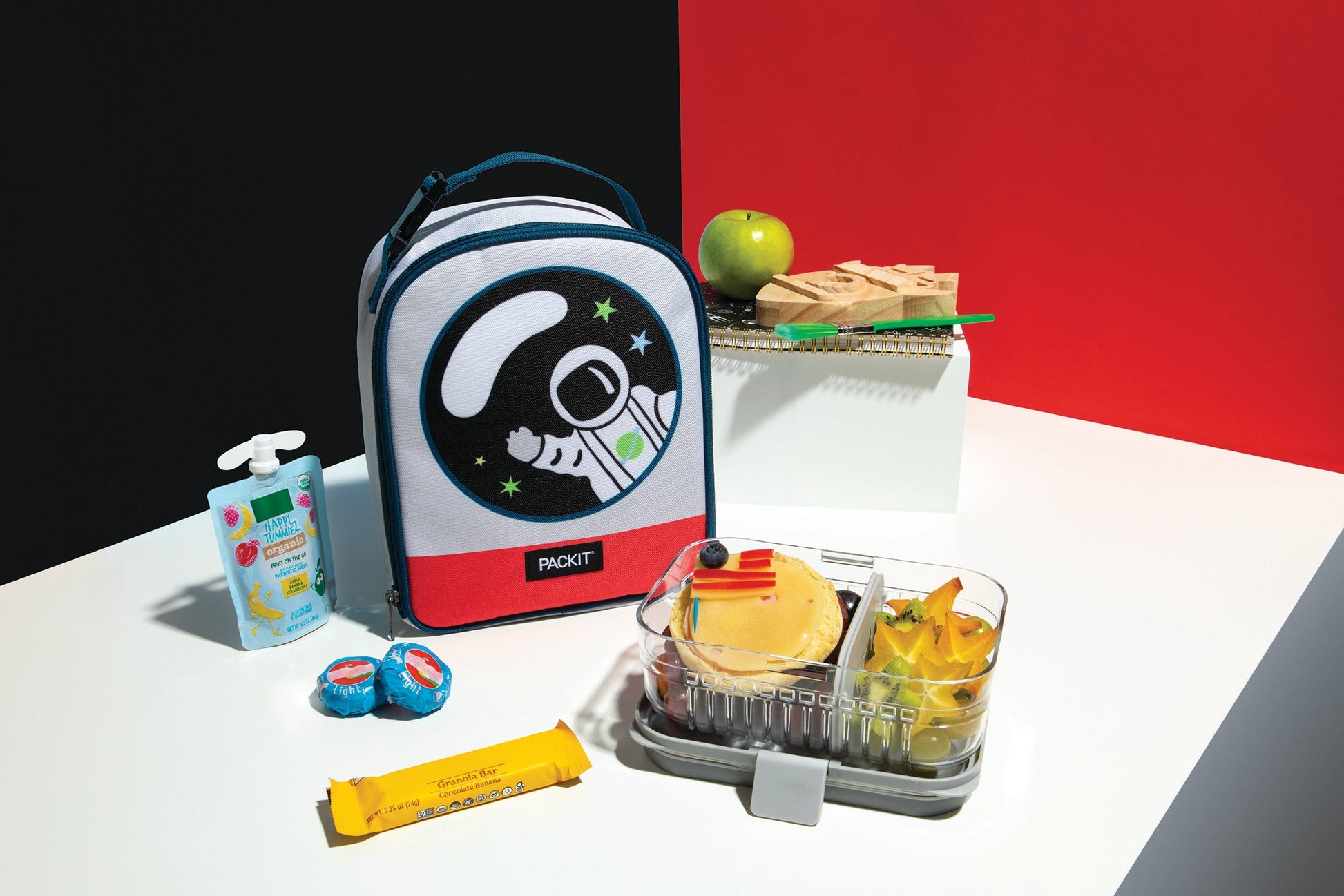 freezable-playtime-lunch-box-x1 freezable-playtime-lunch-box-spaceship-lifestyle-bento-food.jpg