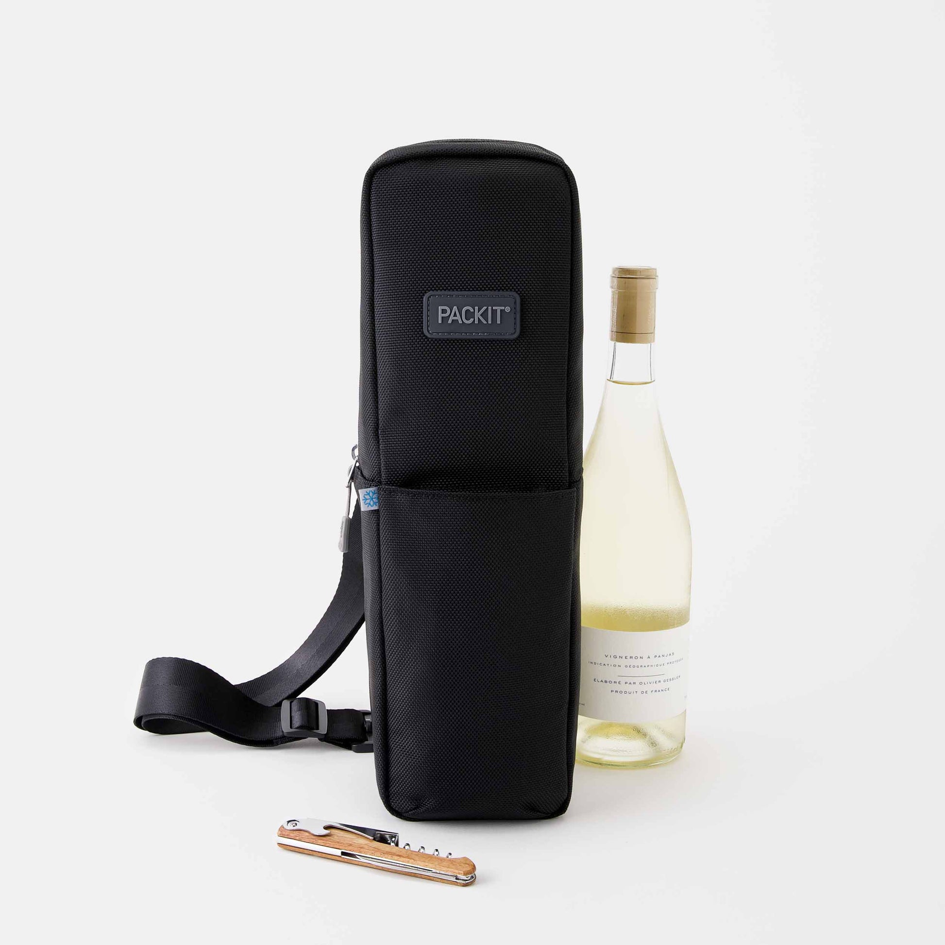 freezable-wine-carrier-v7 freezable-wine-carrier-black-ecofreeze-plus-front-with-wine.jpg