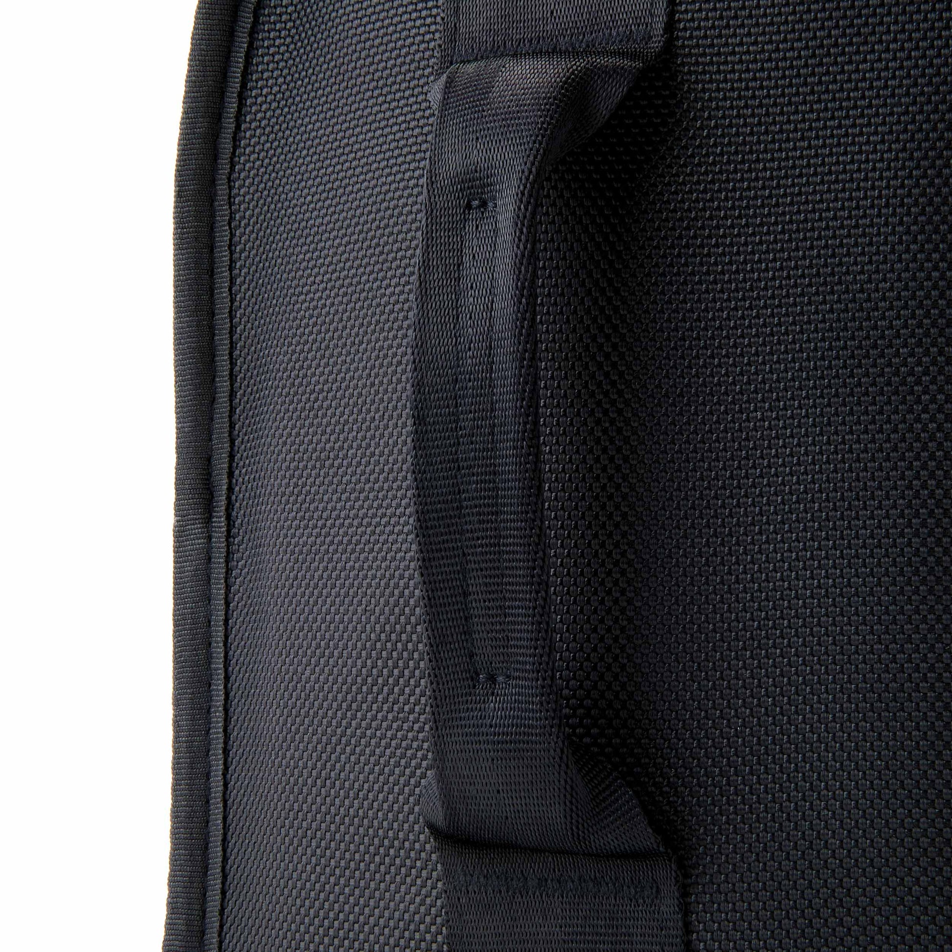freezable-wine-cooler-a6 freezable-wine-cooler-black-zoom-back-seatbelt-webbing-handle.jpg