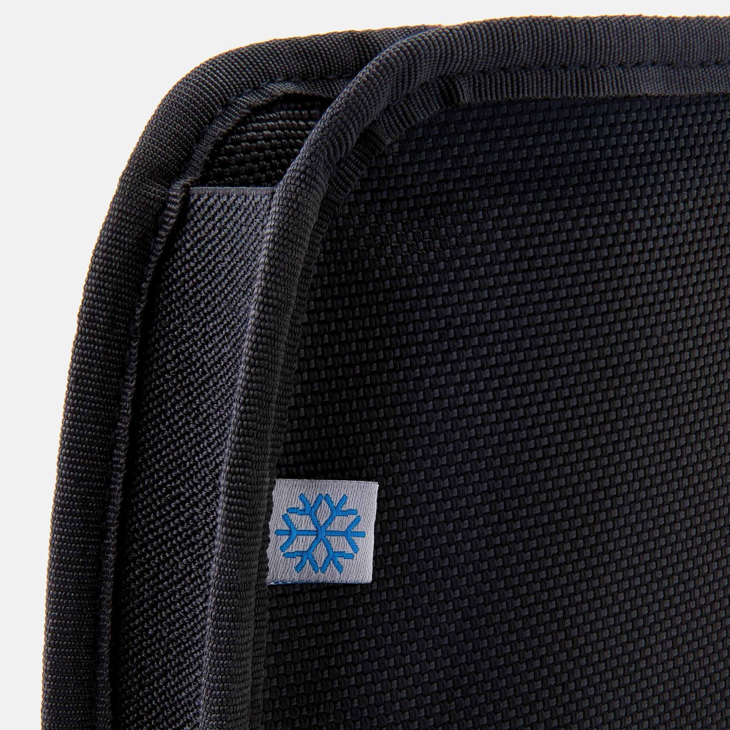 freezable-wine-cooler-a6 freezable-wine-cooler-black-zoom-snowflake-tag.jpg